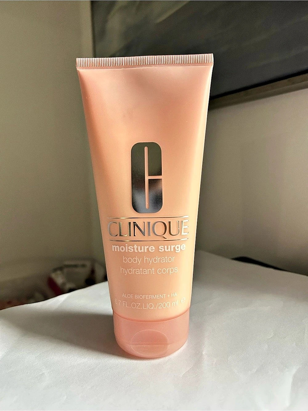 Clinique Moisture Surge Body Hydrator Lotion with Hyaluronic Acid 200ml